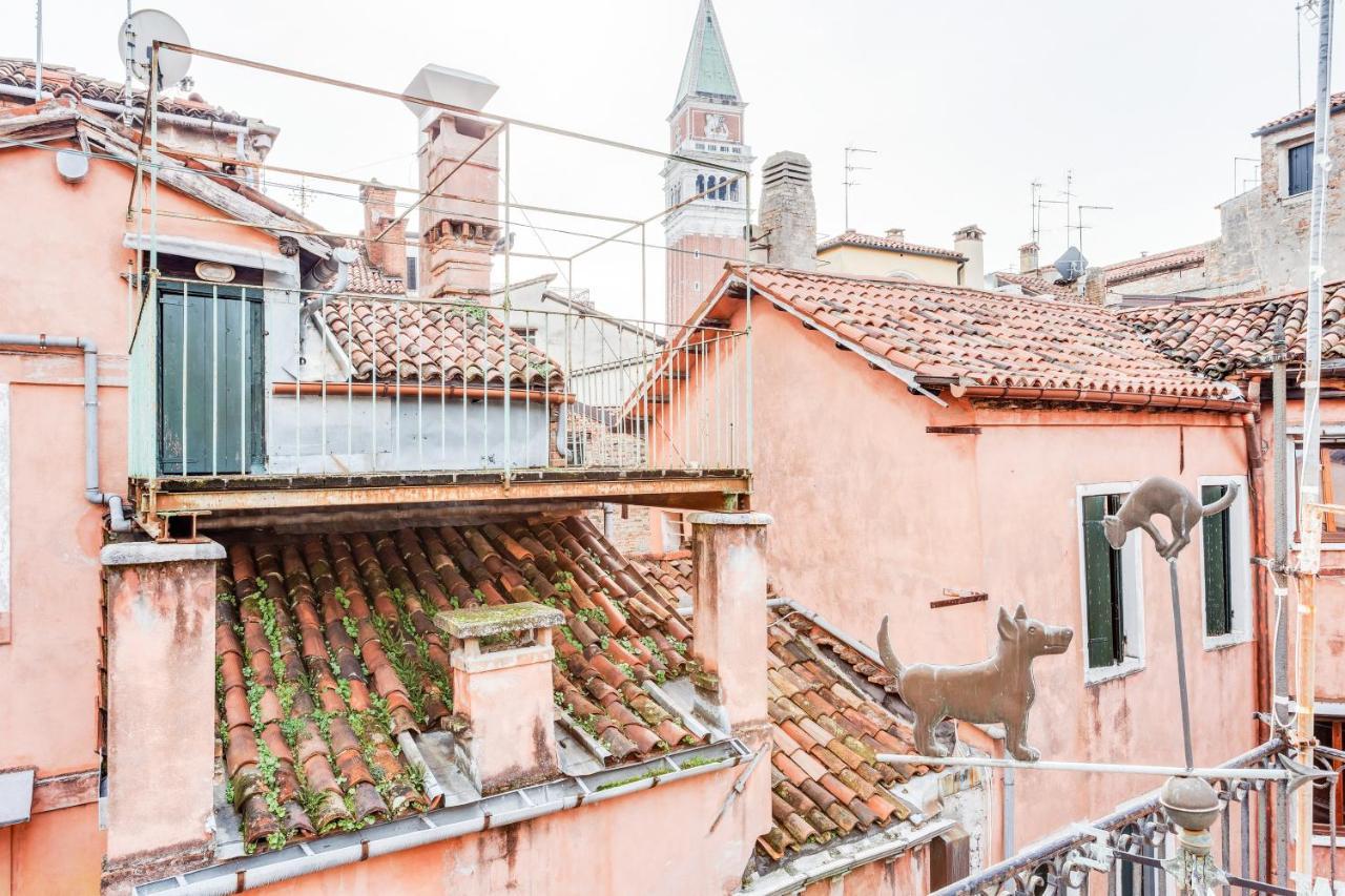 Ca Lu Vintage Flat Con Vista Su San Marco! Apartment Venice Luaran gambar